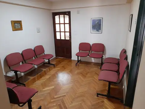Oficina / Consultorio Médico  - Uso Profesional -
