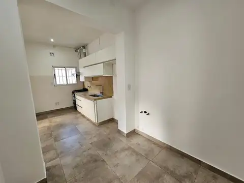 Depto Tipo Casa en Alquiler en Boulogne, $ 650.000