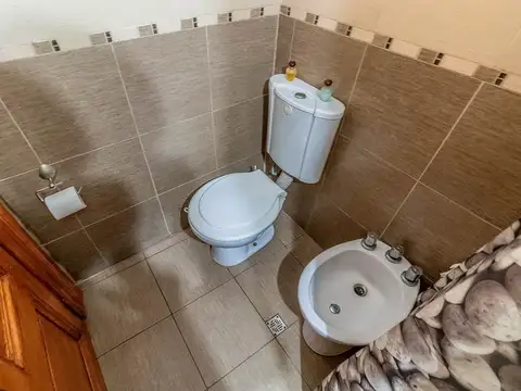 Venta de excelente PH  de estilo en Almagro