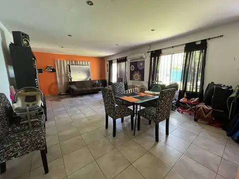 Casa en Alquiler en Villa Elisa, $ 1.550.000