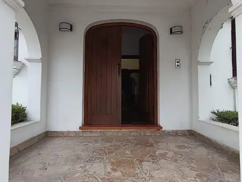Exc Casa P/oficina 6 Desp/gge/jard F. Gurruchaga
