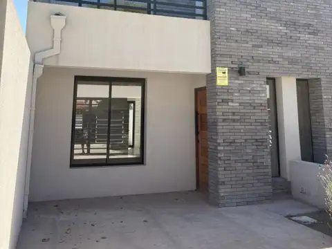 Duplex 3 ambientes a estrenar en venta - Barrio San Jeronimo