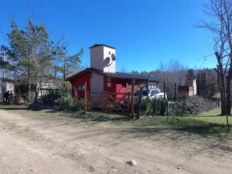 Casa 3 ambientes con 1 baño