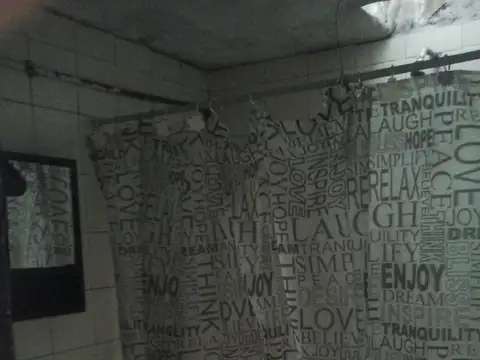 Depto Tipo Casa 4 ambientes con 2 baños