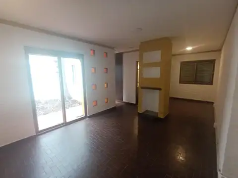 Depto Tipo Casa en Alquiler en Villa del Parque, $ 1.300.000