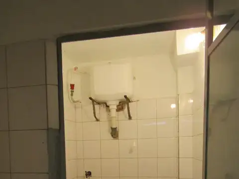 Deposito a la venta en Villa insuperable.