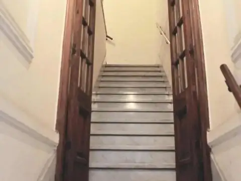 Depto Tipo Casa 6 ambientes con 3 baños
