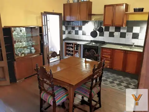 PH en Venta - 3 Dormitorios 3 Baños - 342mts - Caballito