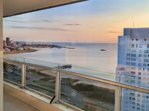 Departamento en Alquiler Temporal en Playa Mansa, USD 9.000