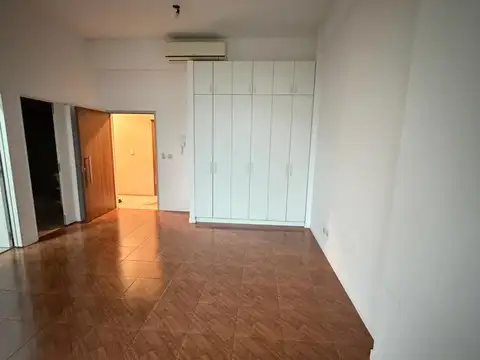 Departamento en Alquiler con 1 cochera