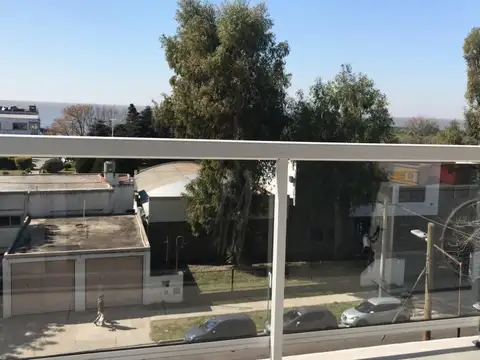 Alquiler monoambiente excelente estado. Edificio Bahía del Puerto - Puerto de Olivos