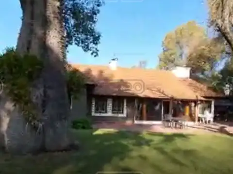 Casa en Venta con 1 cochera