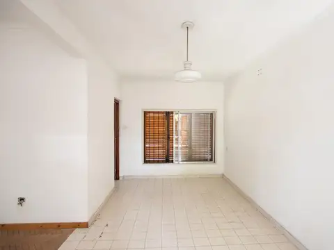 Casa con Cochera en Ciudad Jardin - Calidez y Seguridad en inmejorable ubicación