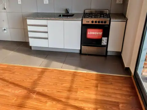 Departamento en Alquiler en Echesortu, $ 380.000