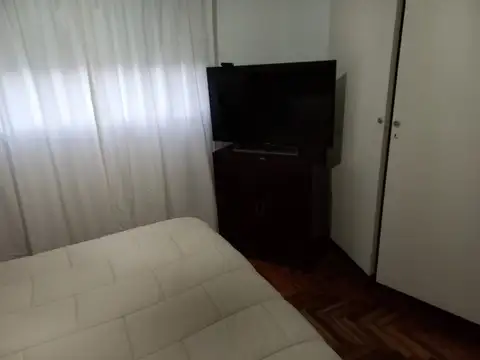 Alquiler temporario departamento 3 ambientes en Miramar. Edificio Casineros