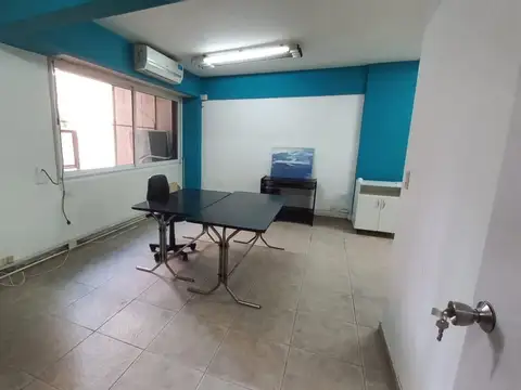 Monoambiente en venta  piso 3 lateral- Microcentro