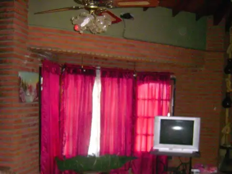 Venta Casa 3amb c/cochera Villa Maipu