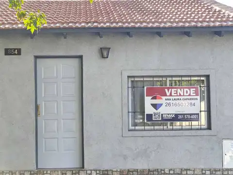 Monseñor Orzali 800