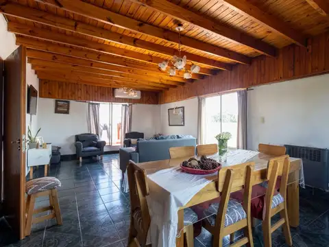Depto Tipo Casa en Venta de 4 dormitorios