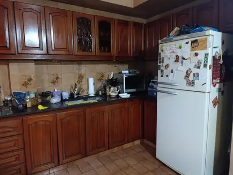VENTA CASA GALPON GARAGE DEPOSITO VILLA LYNCH SAN MARTIN OPORTUNIDAD A REFACIONAR