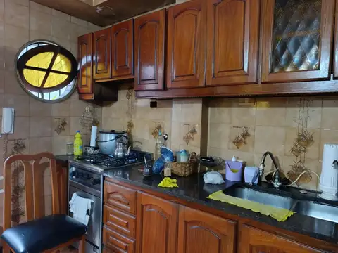 Casa 4 ambientes con 4 baños