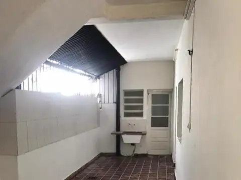 Local en Venta 40 años