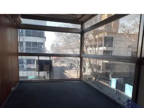 Oficina en Venta en Villa Lynch, USD 350.000