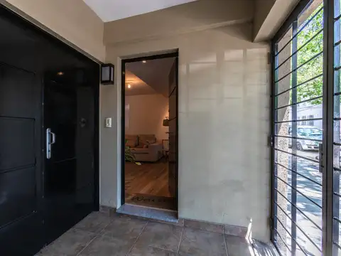 Casa 6 ambientes con 3 baños