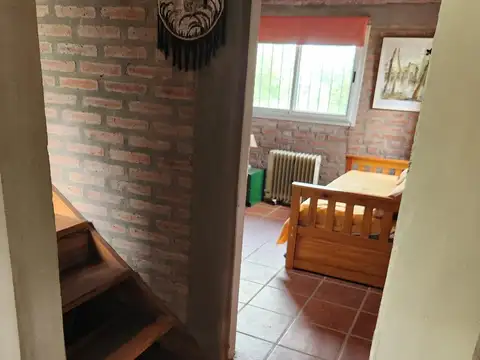 Casa 4 ambientes con 1 baño