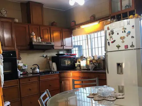 Departamento 4 ambientes con 3 baños