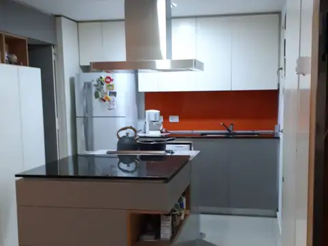 al frente c/balcón