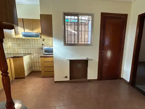 Depto Tipo Casa en Venta 60 años
