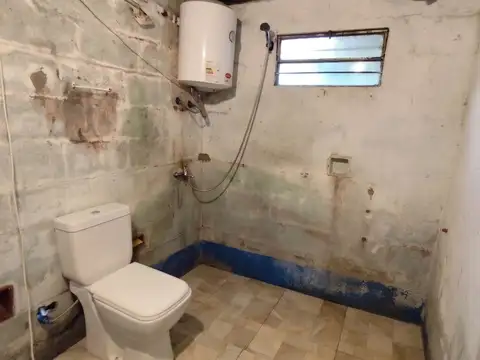 Terreno 622m² en Venta con mejoras Ruta 1 Valdense