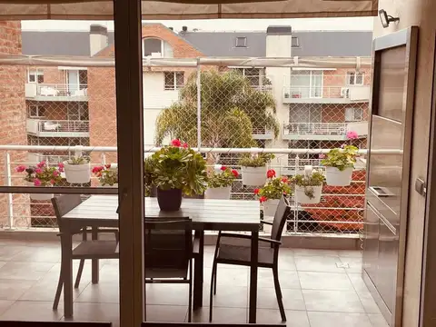 Departamento en Venta con 2 cocheras