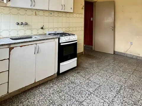Depto Tipo Casa en Alquiler en El Palomar, $ 350.000