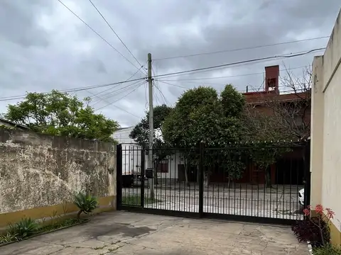 Depto Tipo Casa en Alquiler en El Palomar, $ 350.000