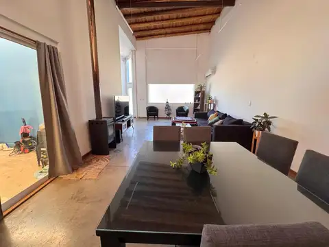 CASA  EN VENTA 1000 MTS DE TERRENO CON PILETA