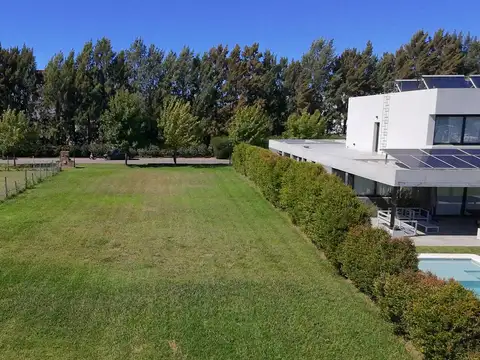 Terreno en Venta 20  mts Frente