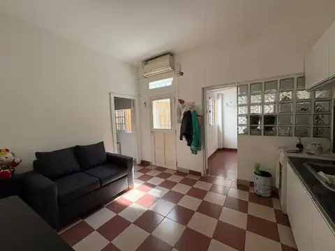 COGHLAN, PH EN VENTA DE 3 AMBIENTES CON PATIO Y TERRAZA