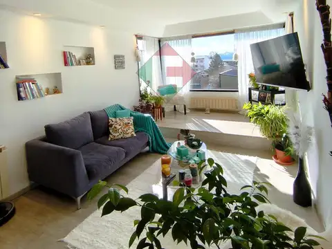 Casa 7 ambientes con 2 baños