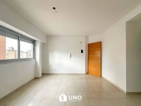 1º de Mayo y Mendoza - Dpto Monoambiente.