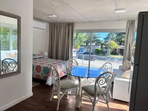 Departamento en Venta en Playa Mansa, USD 140.000