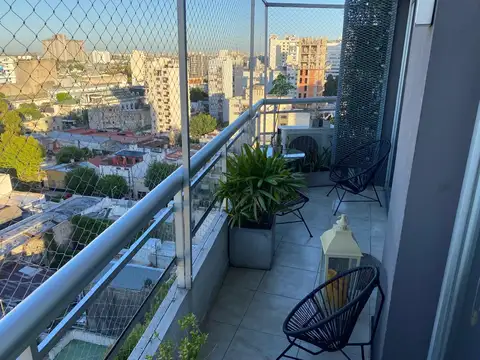 VENTA AVELLANEDA  CENTRO 4 AMBIENTES CON COCHERA IMPECABLE