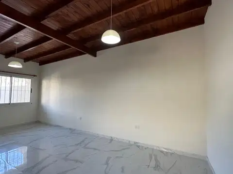 Departamento en Alquiler con 1 cocheras