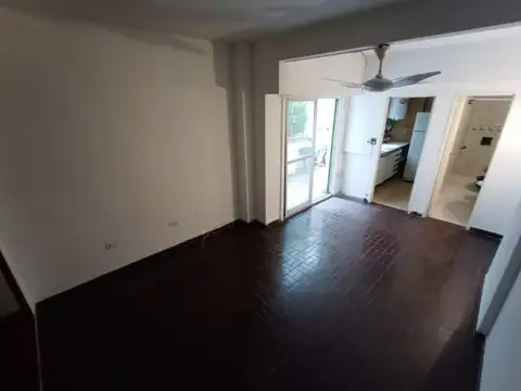 24 De Noviembre 1600, Piso pb