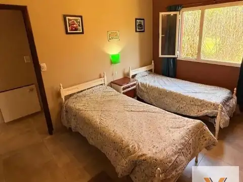 Casa 6 ambientes con 2 baños