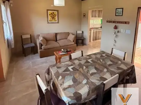 Casa en Venta - 4 Dormitorios 2 Baños - 600mts - Mar Azul