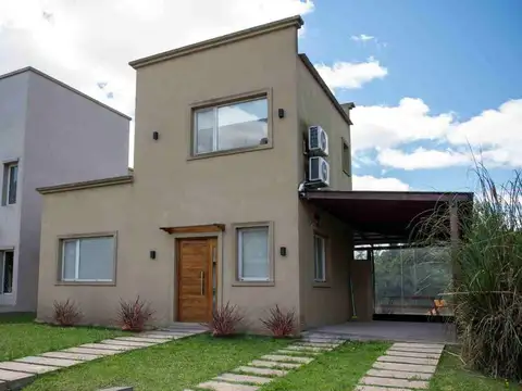 Casa en Alquiler en Carlos Spegazzini, USD 850