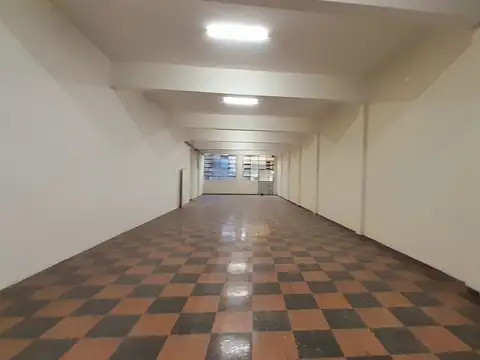 Agronomía - Galpón con Depósito- Reciclado a nuevo!