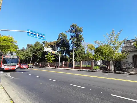 Galpon en Alquiler en Agronomía, $ 5.000.000